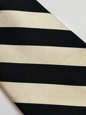 Bruno Rossi Textured Silk Tie Black Cream Diagonal Pattern 4"